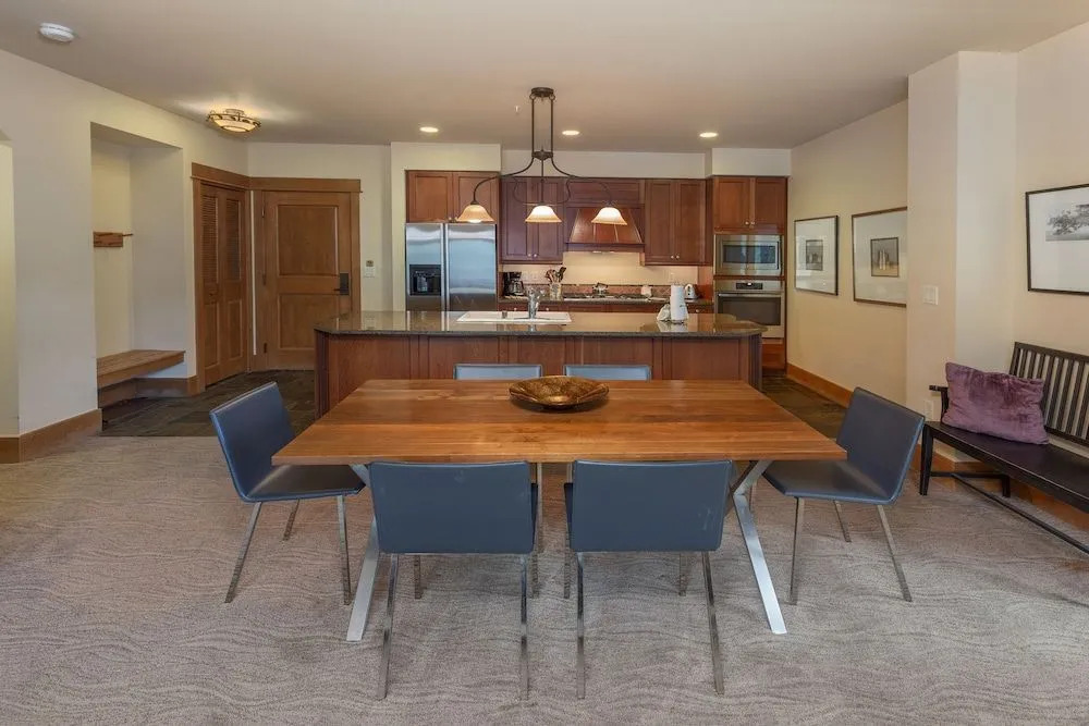 Lone Eagle #3009 - 2 Br Condo