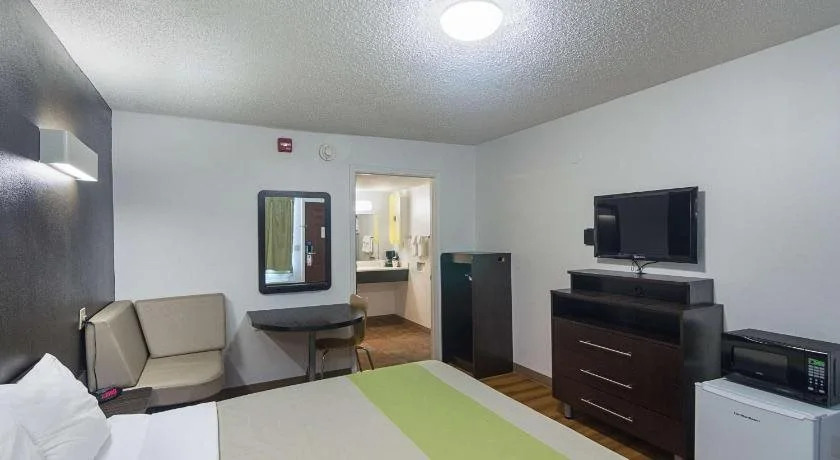 Studio 6-Oklahoma City, OK - Airport