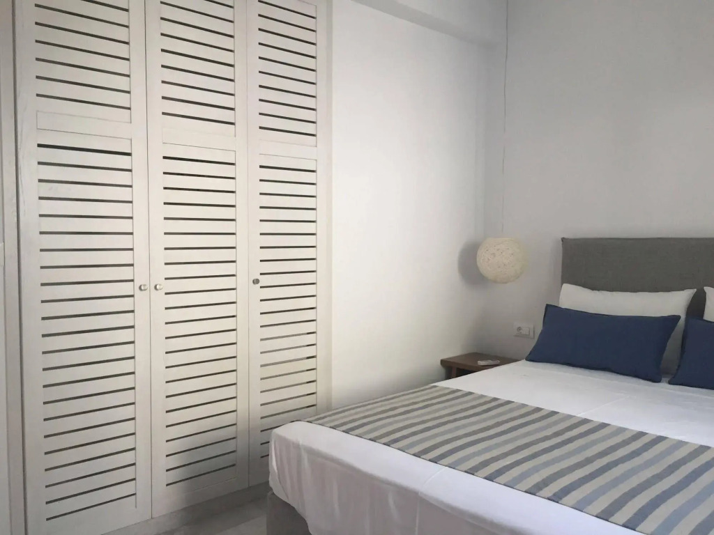 Ansi Apartments