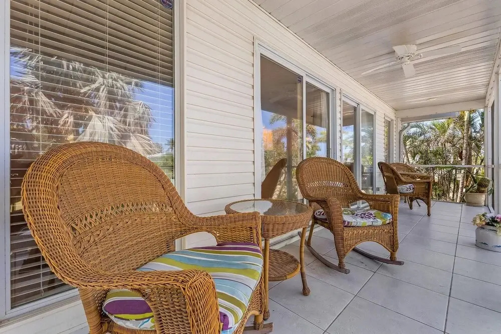 140 Barefoot Bungalow: 4br/2ba W/ Heated Pool! 4 Bedroom Home