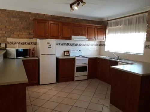 Acacia Apartments