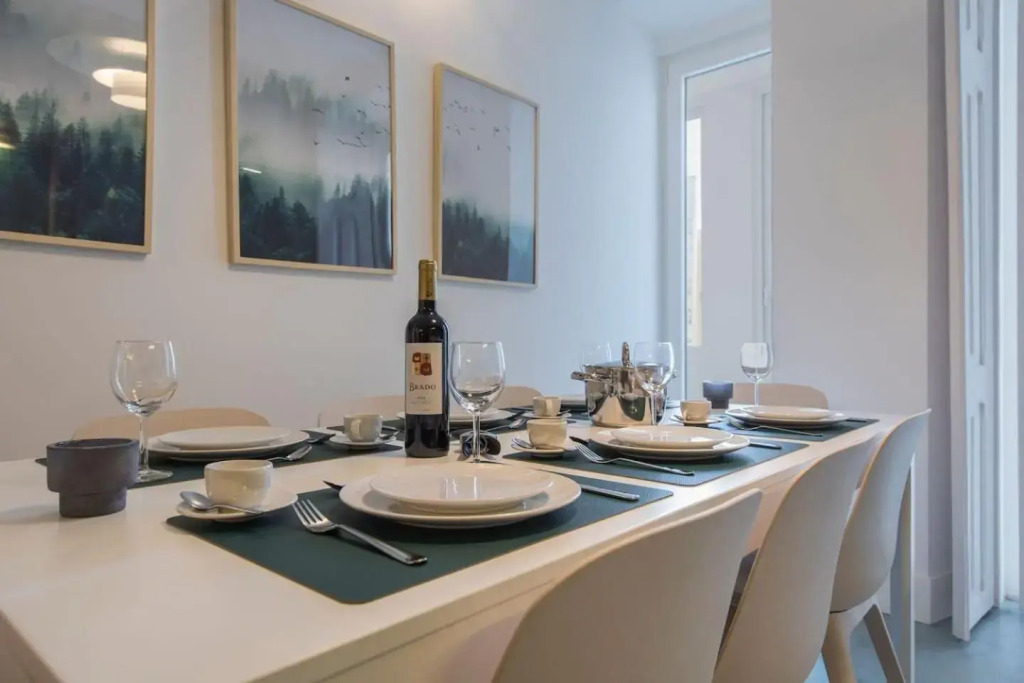 LovelyStay - Wide & Bright 4 Families