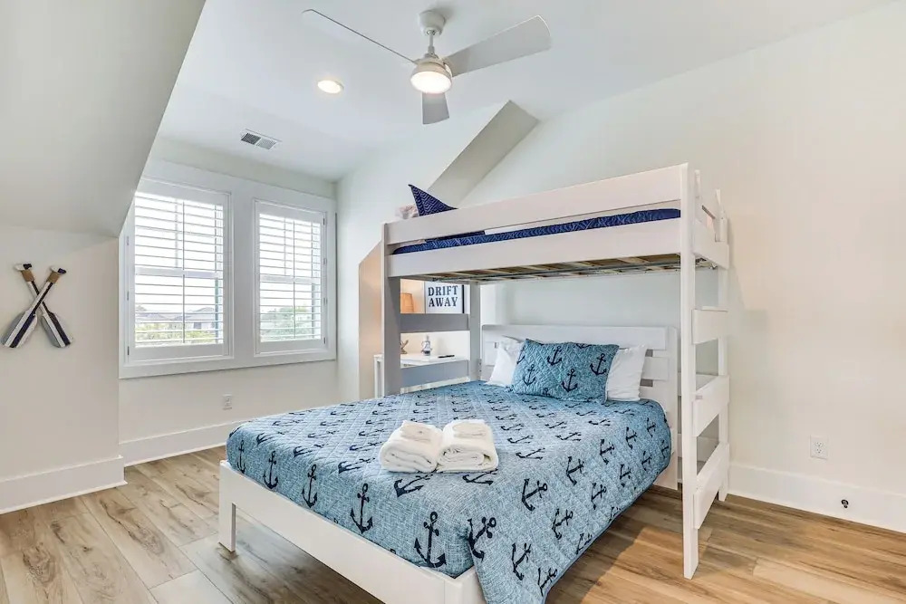 Walk to the Waves: Coastal Kure Beach Retreat