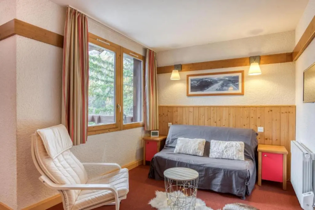 Apartment near the slopes at LA PLAGNE 1800
