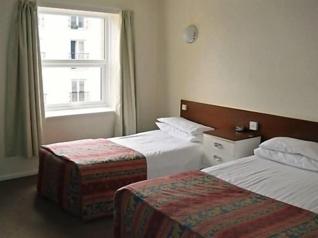 The Oakland Hotel