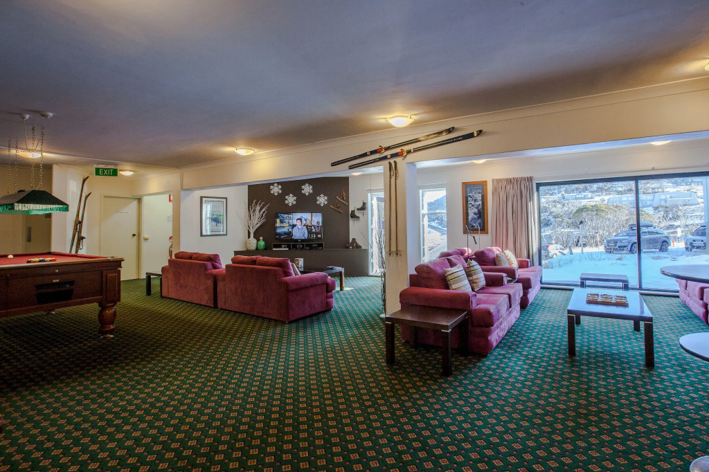 The Lions Lair Lodge