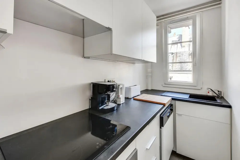 Design apartment with terrace by Weekome