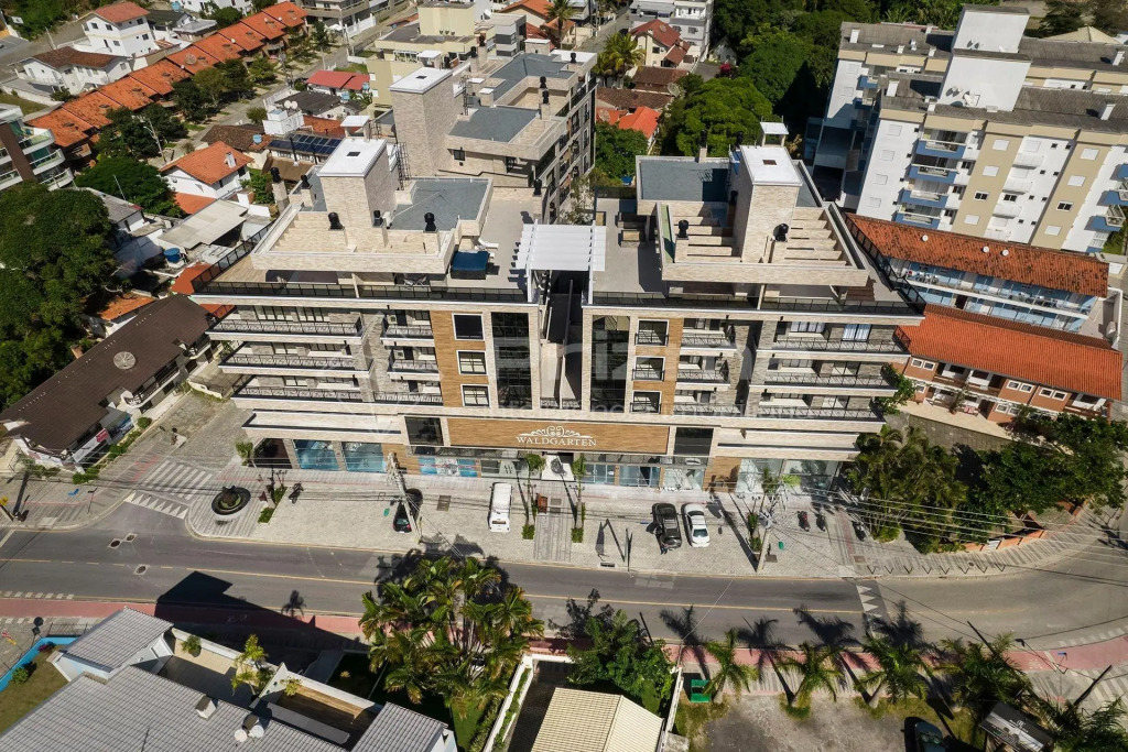 302 Bl 01 - WaldGarten Bombinhas - 50 m do Mar e Frente Avenida - Condomínio de Alto Padrão - Piscina - Academia - Salão de jogos