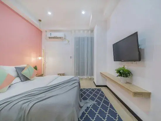 Chongqing Sigman Hotel (Hechuan Powerlong Plaza New Bus Station)