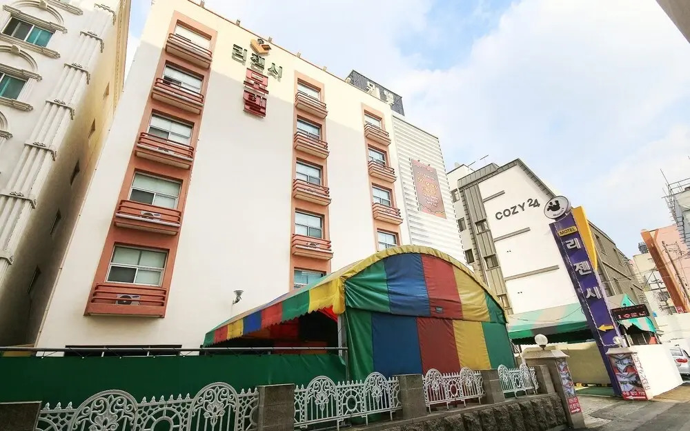 Gwangju Chungjangro Regency