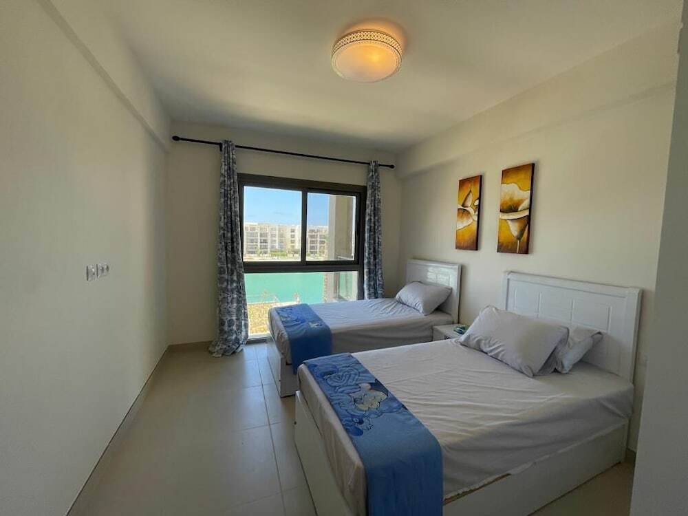 Marassi 3 bedroom with marina view 8g