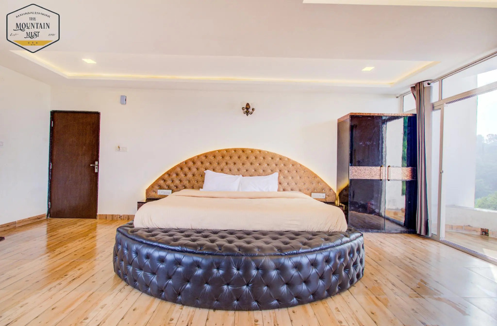 The Mountain Mist Hotel