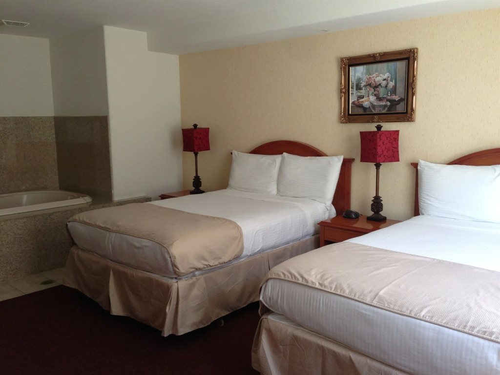 Pacifica Beach Hotel
