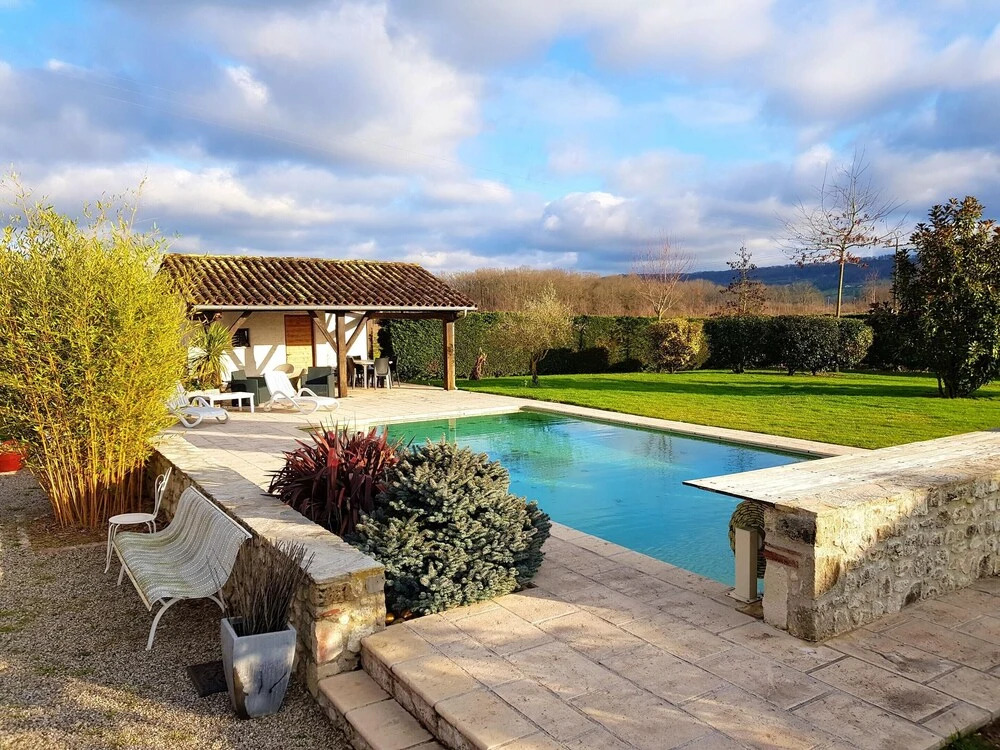 Villa With 4 Bedrooms in Saint Sylvestre sur Lot, With Private Pool an