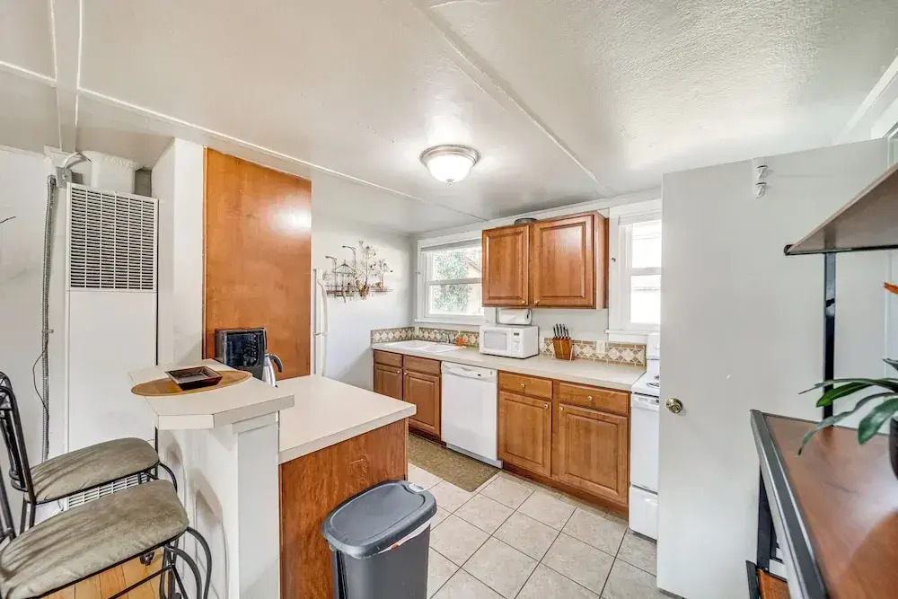 1 Mi to Camels Back Park: Boise Studio w/ Patio!