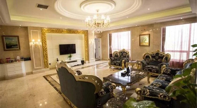 Venice Theme Hotel