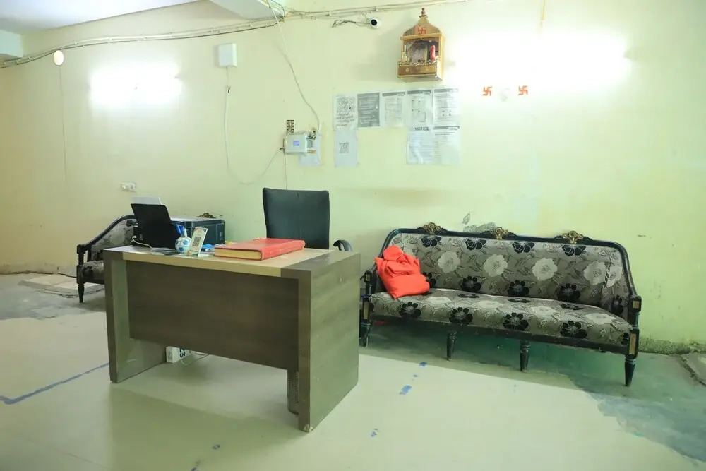 Mauryan Elite Hotel Chhatarpur Metro Station
