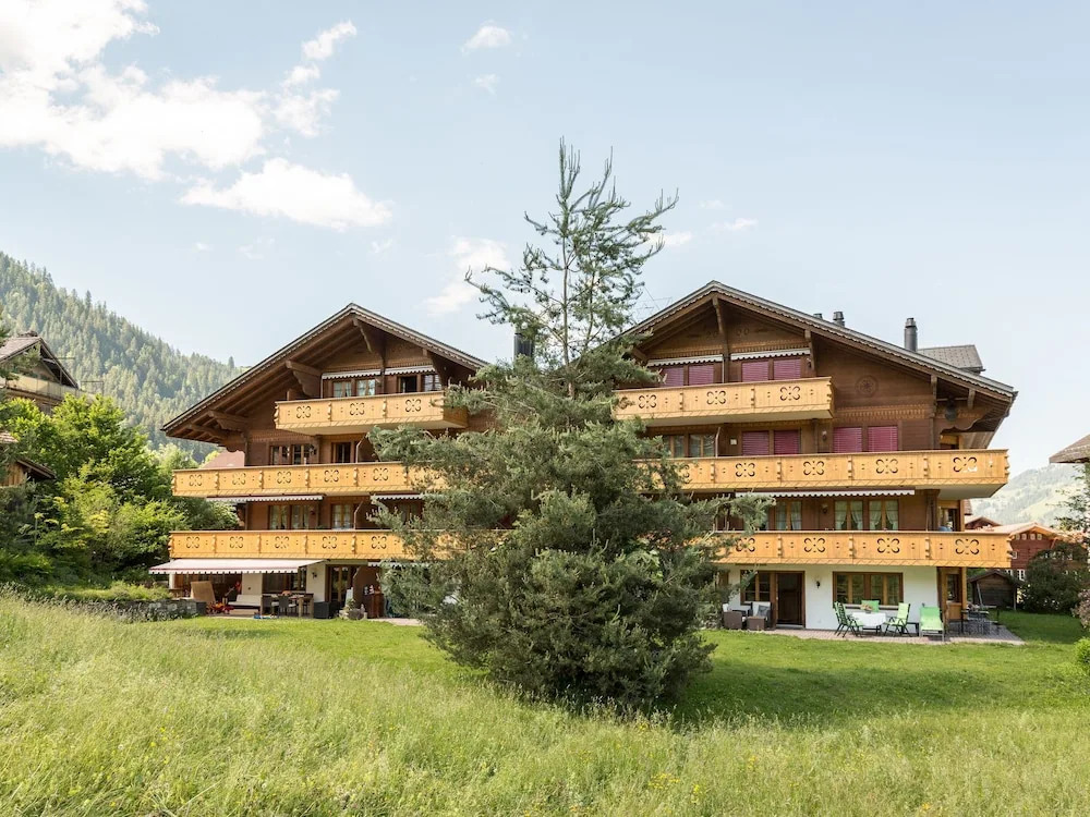 Luxurious Chalet in Zweisimmen near Ski Area