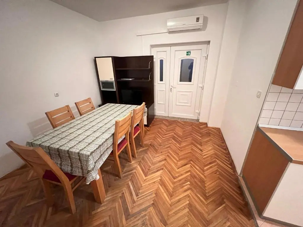 Apartments Pičuljan