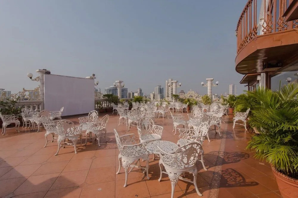 OYO Flagship 15439 Colaba