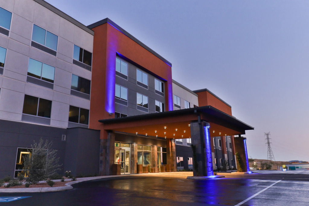 Holiday Inn Express & Suites - Henderson South - Boulder City by IHG