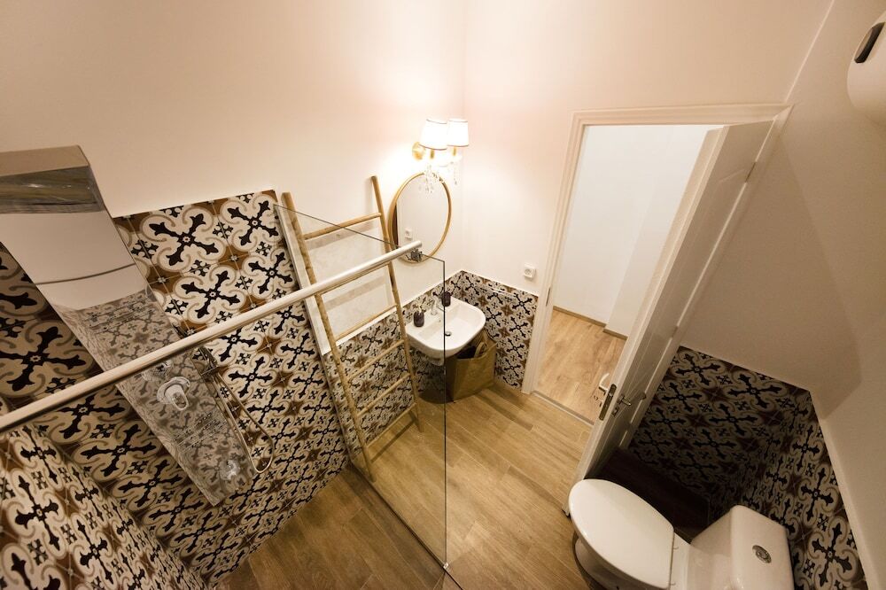 Exquisite apartment in the center of Athens