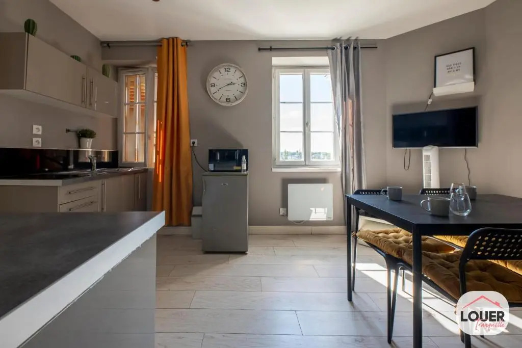Le Bistrot 11 cosy et chaleureux gare d'Ambroise