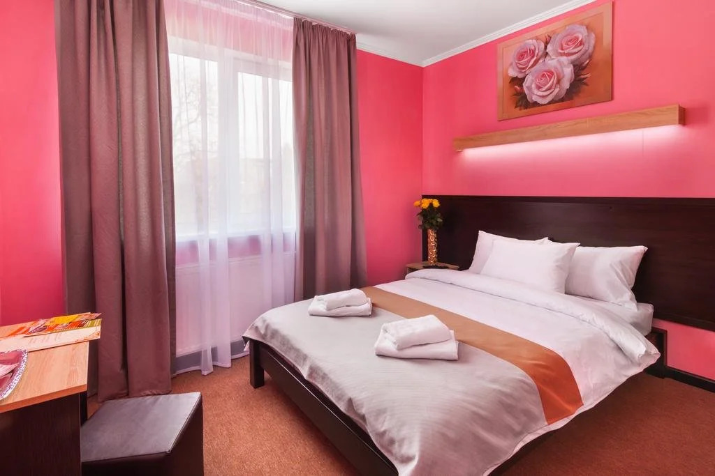 Orange Hotel