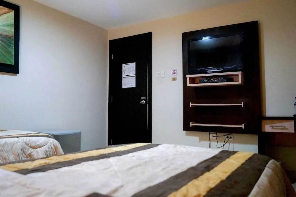 Hotel MC Suites - Confort cerca del Aeropuerto