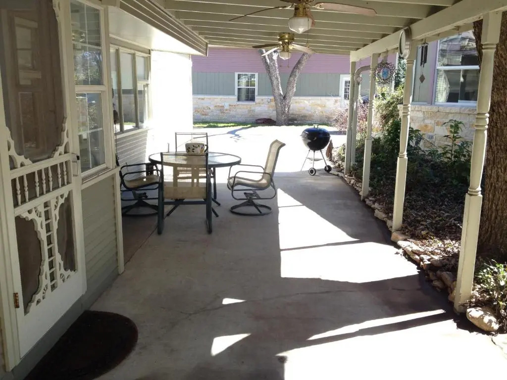 Studio B Guest House