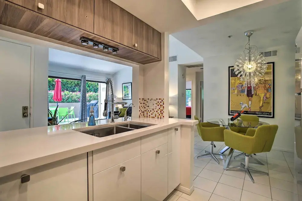 Palm Springs Retreat w/ Pool Access, Near Downtown