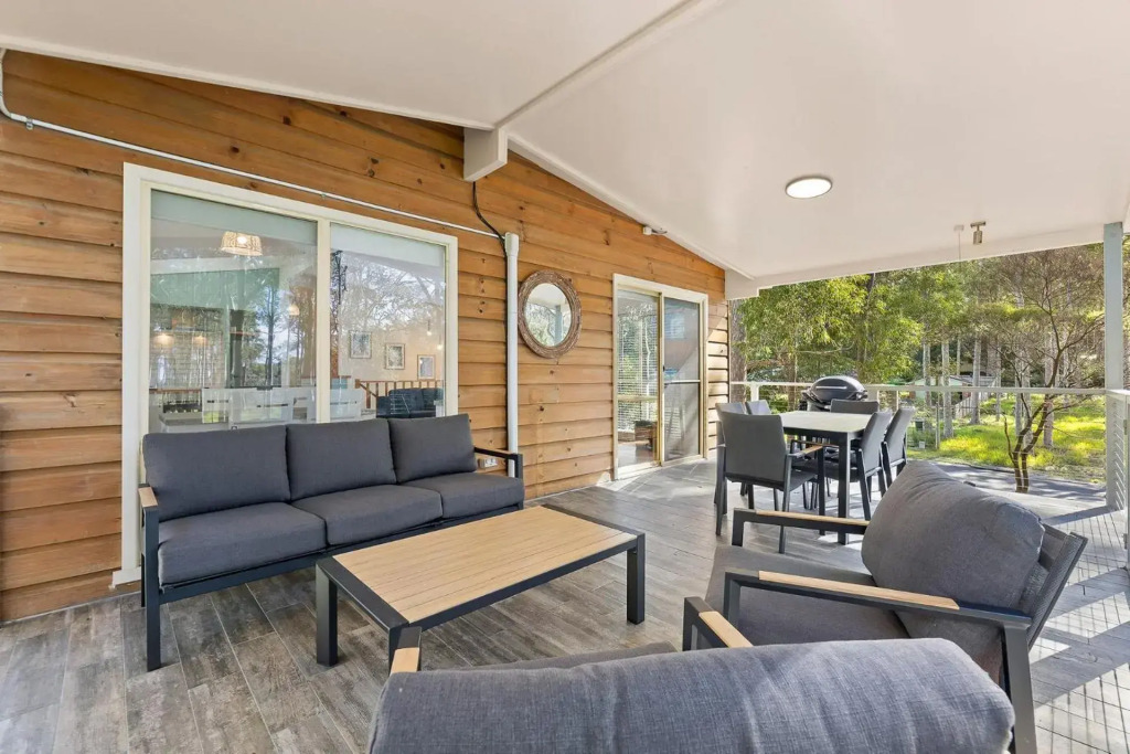 Mystery Bay Retreat