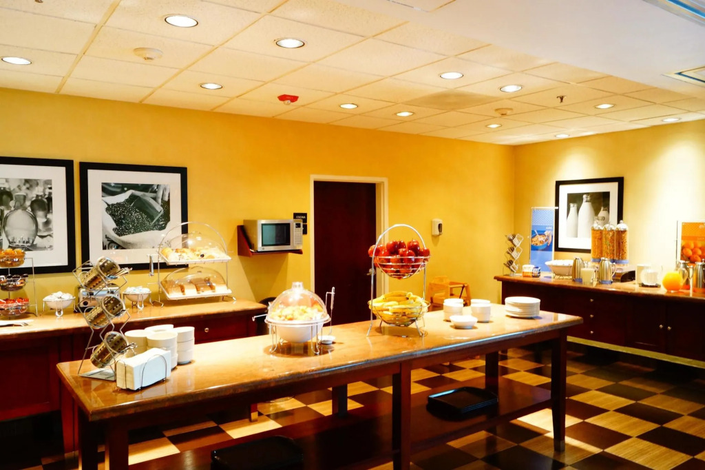 Hampton Inn by Hilton Guadalajara-Aeropuerto