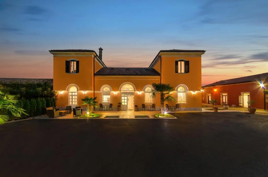 Minella Residence