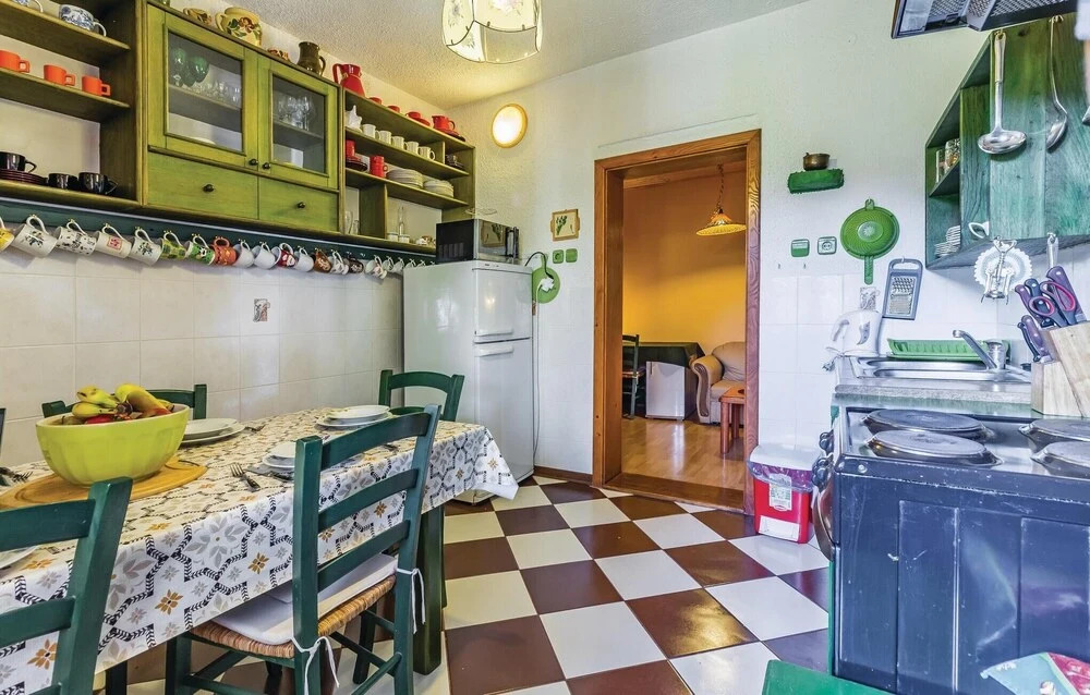 Stunning Home in Premantura With Wifi and 2 Bedrooms