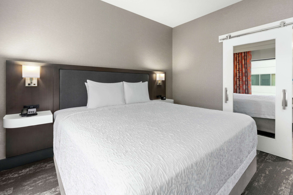 Hampton Inn & Suites Spokane Downtown-South