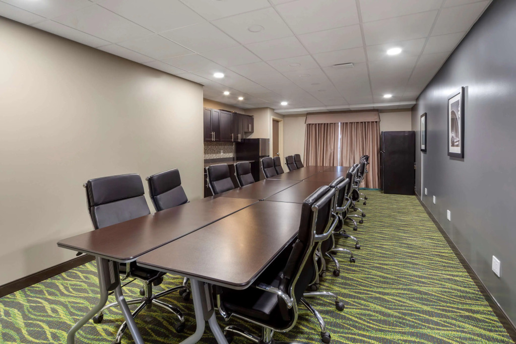 Best Western PLUS Fort Saskatchewan Inn & Suites