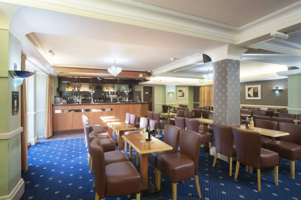 The Carlton Hotel