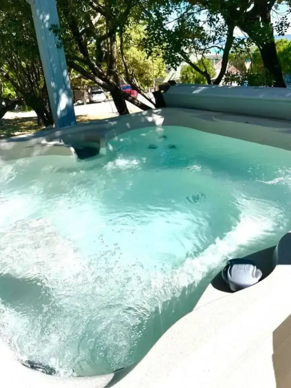 4 2 wow 180 Lake Views hot tub Pickleball Tennis POA Court EV Charger Wheelchair Ramp POA Pool