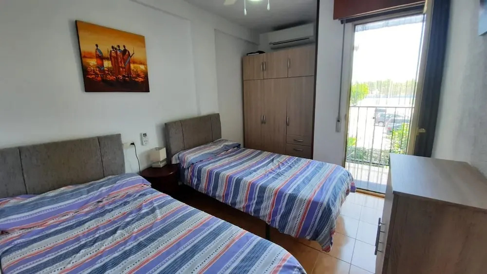 Two Bedroom Townhouse Bungalow In A Secure Complex In Benidorm Free Wifi