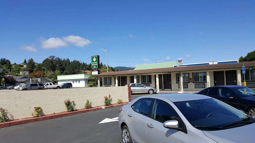Fortuna Redwood Inn