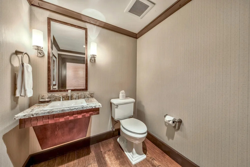 Summer Sale: Constellation S | 3 Bedroom Penthouse Condo by RedAwning
