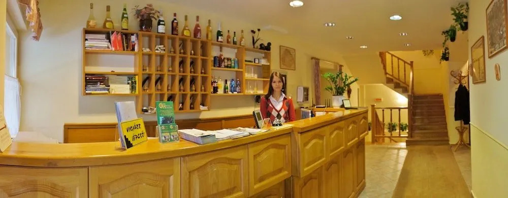 Corvin Hotel