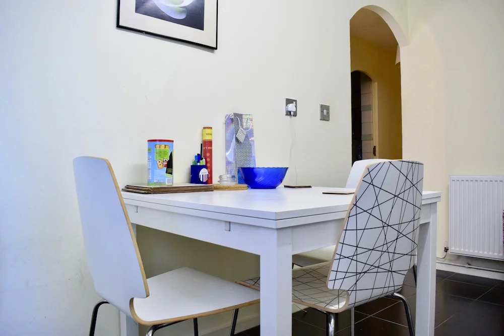 Modern 3 Bedroom Flat in Southwark