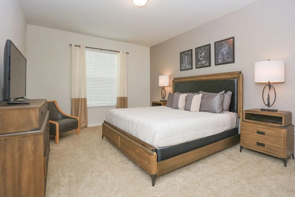 Conveniently Located Near Disney - Family Friendly