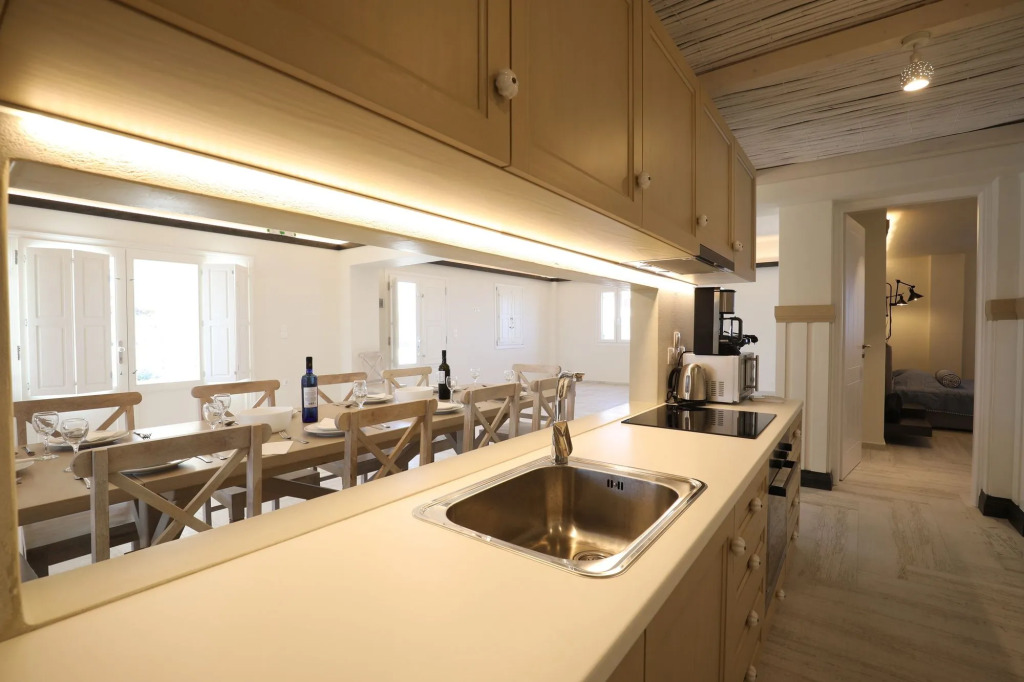 EOS Villa