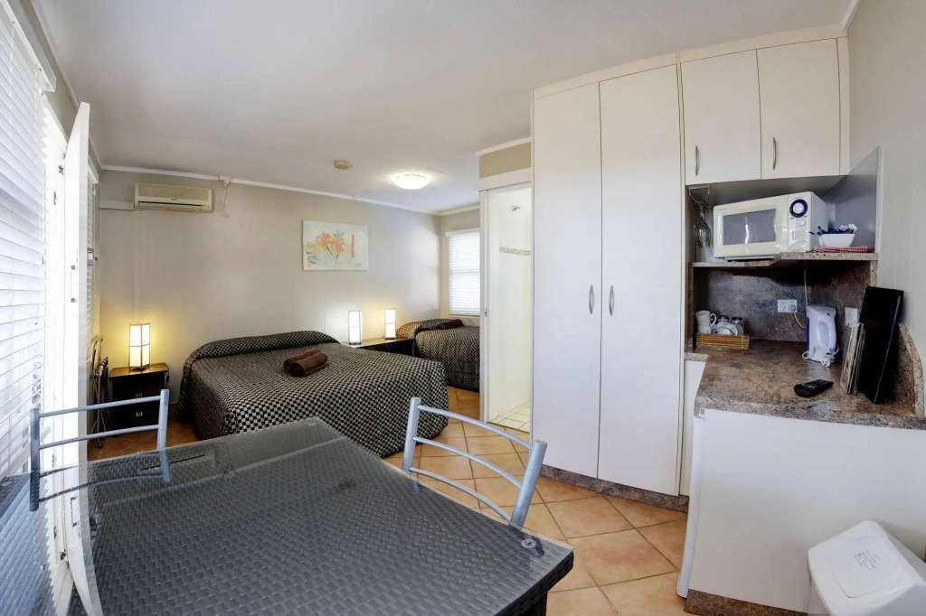 Bali Hi Motel