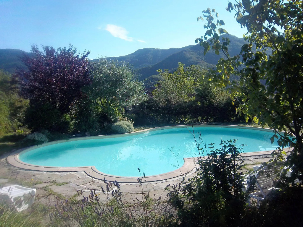 Tuscan Charm with Pool & Views