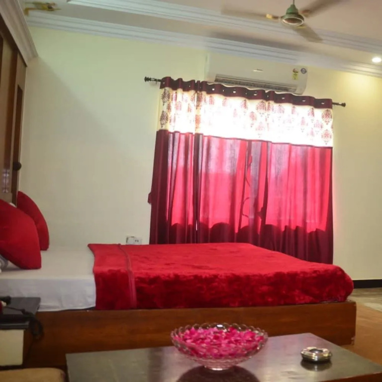 Hotel Poonam