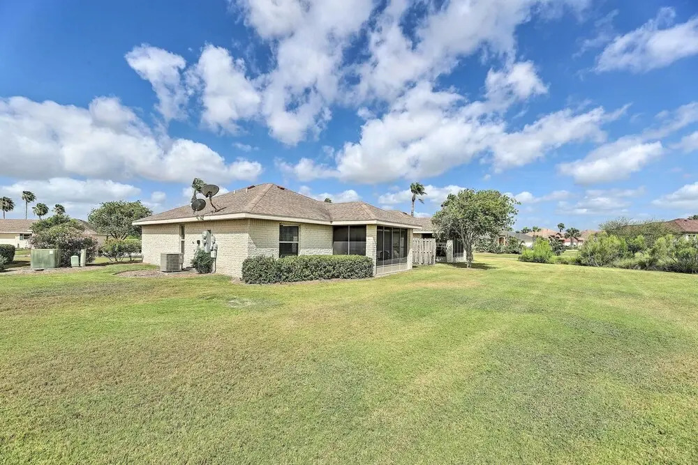 Laguna Vista Home w/ Resort Perks Near Beach!
